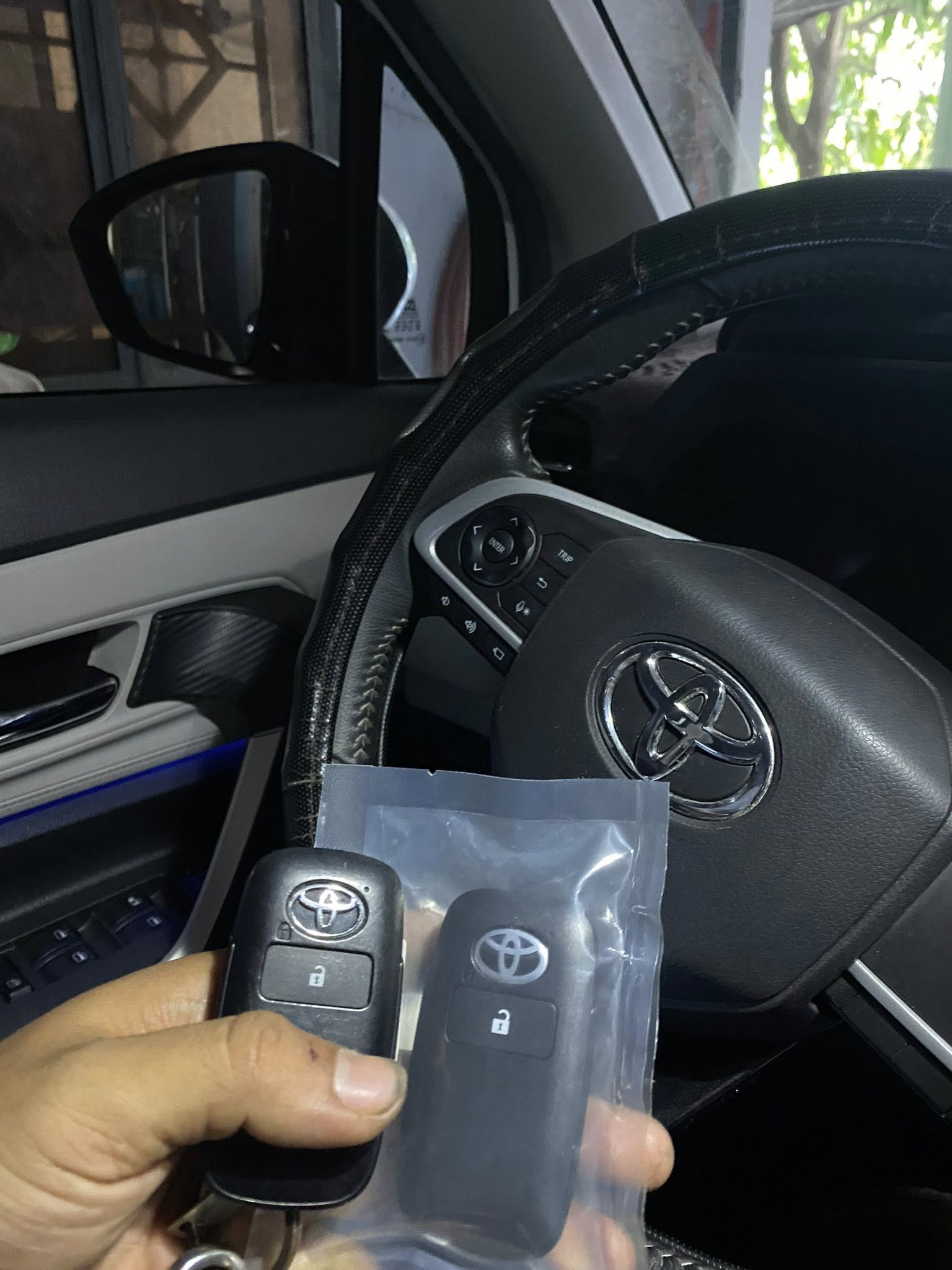 Thay pin Smartkey ô tô tại nhà Hạ Long nhanh chóng